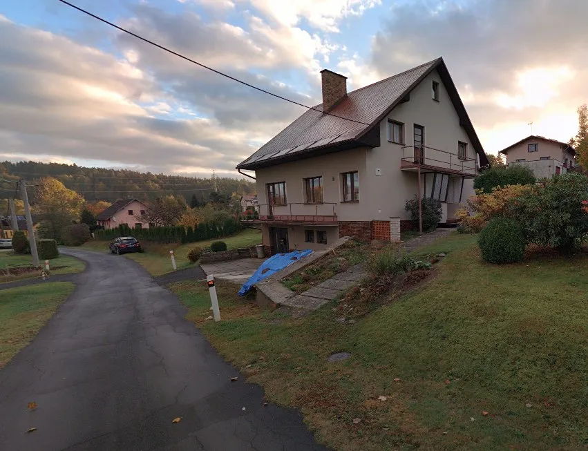 Prodej rodinného domu 199 m², pozemek 777 m²